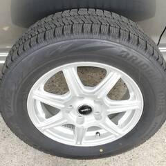 【中古タイヤ】ブリヂストンブリザック(スタッドレス)・vrx２・寸法195／65・15インチ・4本セット