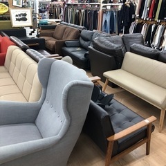 Franc franc  肩肘ベンチ  ピオニ  ベージュ  【トレファク上福岡】 Franc franc 肩肘ベンチ ピオニ ベージュ 【トレファク上福岡】