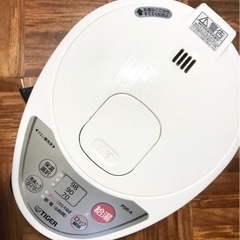 タイガーマイコン電動ポット 品番:PDR-A22 アーパンホワイ...