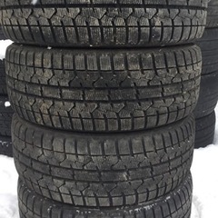 バリ溝 215/45R17  TOYO スタッドレスタイヤ 4本セット