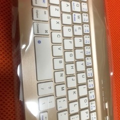 新品Bluetoothキーボード　ピンク