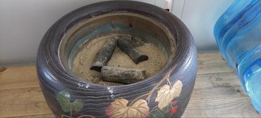 桐火鉢2個 高さ21cm 直径35cm
