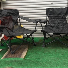 アウトドアキャンプで使えるレジャー椅子 2脚セットで  美品です