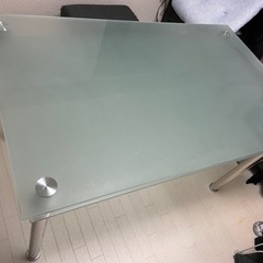 2段ガラスダイニングテーブル