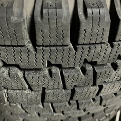 お話中 ハイエース スタッドレス4本