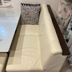 ダイニングテーブルセット　コンセント付き！