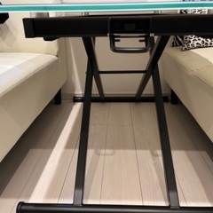 ダイニングテーブルセット　コンセント付き！