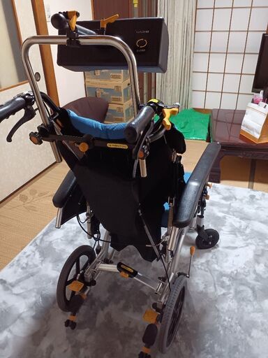 電動車椅子譲ります。取りに来て下さる方。値下げしました。