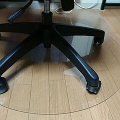 イトーキ サリダ CMチェア 肘跳ね上げ ブラックフレーム / 傷防止強化 