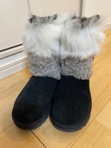 UGG ほぼ新品　ブーツ