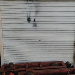 シャッター式鍵付きタイヤラック、物置も出来ると思います❗