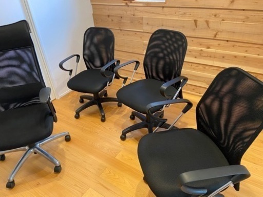 オフィスチェア　メッシュ（ブラック）椅子