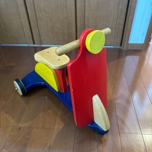 木製三輪バイク 幼児用 室内用乗用車 足蹴り