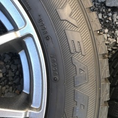 スタッドレスタイヤホイール付き　195/65/R15