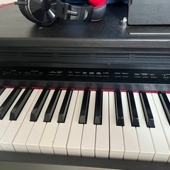 HP2700 ROLAND DIGITAL PIANO