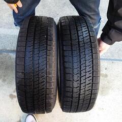 スタッドレスタイヤ(ホイール込み)プリウス、シエンタ