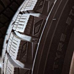 冬タイヤ アウディ A4、 ワーゲン向け 225/55R16 WINTER MAXX 