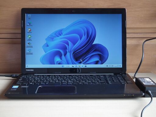 【SSD240GB搭載WIN11Pro64bit 東芝 Dynabook T554/45KB Core-i3/ﾒﾓﾘ4GB/Office365】
