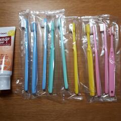 【新品】フッ素ジェル、子供用歯ブラシ11本