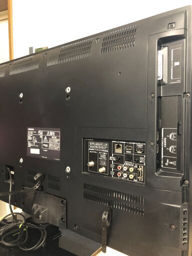 ２０１１年製　 東芝　液晶カラーテレビ　REGZA 32ZP2 32インチ