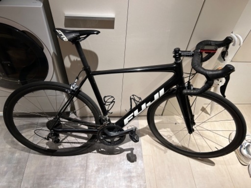 ロードバイク フレーム:FUJI、コンポ:ULTEGRA、ホイール:DURA-ACE