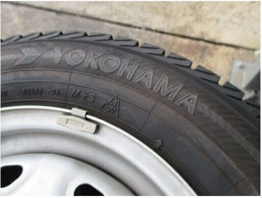 終了【来店取替】バリ山 135/80R12 軽自動車用 スタッドレス
