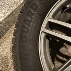 プリウスα  スタッドレスタイヤ　4本セット　ホイール付