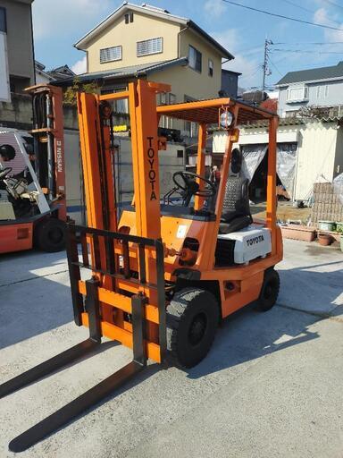 トヨタ　フォークリフト　１トン　格安配送