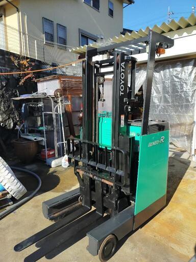 トヨタ　フォークリフト　1トン　格安配送