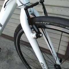 Giant Escape RX ホワイト クロスバイク GIANT クロスバイク ESCAPE RX 27段変速 700 アルミ ホワイト 配送無料