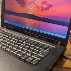 ThinkPad 🌈パソコン 古いけどサクサク動きます！ 部品取りに！