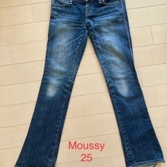 moussy ブーツカット　フレアパンツ　デニム　25