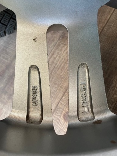 ☆ベンツ GLA スタッドレスタイヤ 215/60R17 T☆