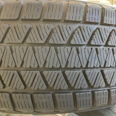 ☆アウディ Q7 スタッドレスタイヤ 235/65R18 106Q☆