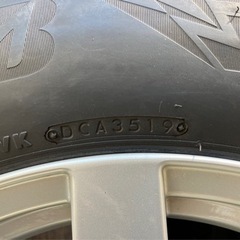 ☆アウディ Q7 スタッドレスタイヤ 235/65R18 106Q☆