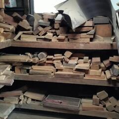 木材・板材・薪 50-100cmサイズ無料で差し上げます(名古屋市内)