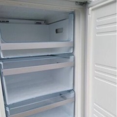 ハイアール2ドア　305L 右開き　ホワイト