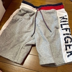 TOMMY HILFIGER ハーフパンツ