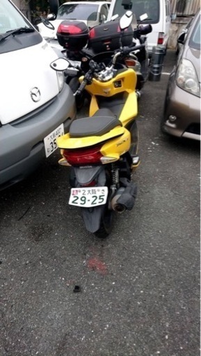 pcx150 新色のイエロー