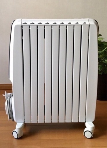 デロンギ オイルヒーター QSD0915-BL デロンギ オイルヒーター QSD0915