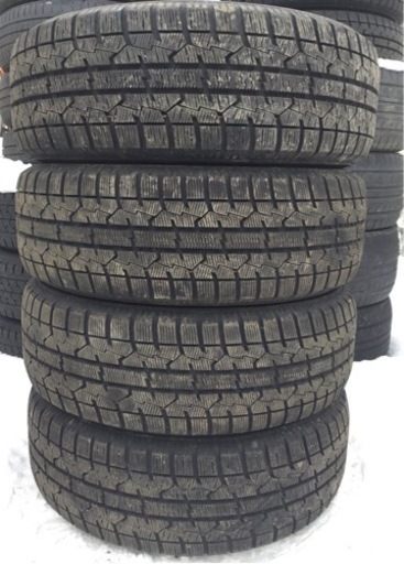 バリ溝 205/60R16 スタッドレスタイヤ