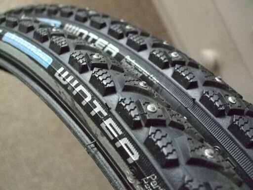 SCHWALBE シュワルベ　マラソン　WINTER　スパイクタイヤ　700Cx35　240ピン　city向け　２９ｅｒ SCHWALBE シュワルベ マラソン WINTER スパイクタイヤ 700Cx35 240ピン