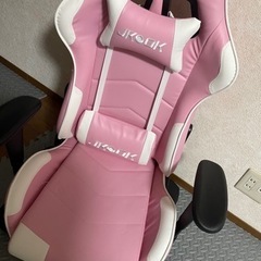 ゲーミングチェア　座椅子　美品　ピンク色