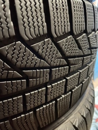 スタッドレスタイヤ 205/55R16 センター溝約6ミリ 【公式通販】