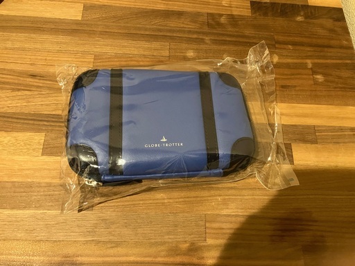 【ANA】GLOBE-TROTTER ビジネスクラス　ポーチ　（新品・未開封）