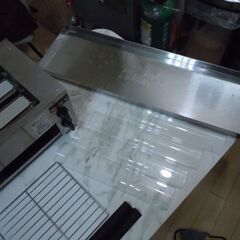 最終値下げ!ほぼ未使用です♪遠赤外線でふっくら美味しく焼き上げ【リンナイ】遠赤外線下火式ガスグリラー 串焼・魚焼き機 RGK-64