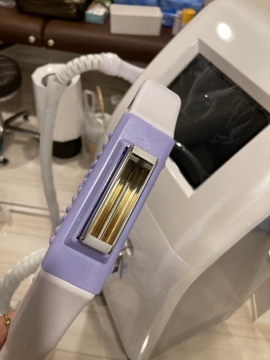 業務用脱毛器　エストラボ社　ルミクスA9