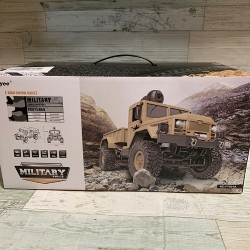 新品未開封⭐️ラジコンカー オフロード 軍用トラック 1/16 LEDヘッドライト WiFi カメラ付き
