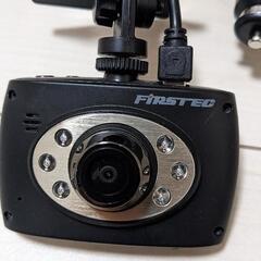 【ネット決済・配送可】ドライブレコーダー(FIRSTEC)