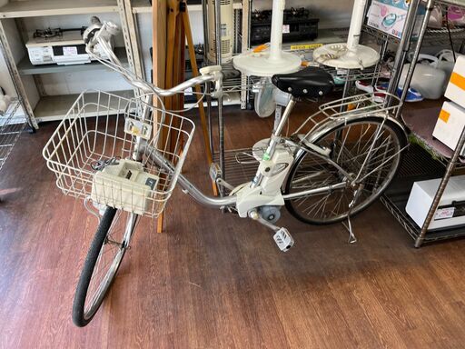 【リサイクルショップどりーむ天保山店】●517●　電動アシスト自転車　Panasonic　充電器付き　鍵付き　ライト付き　26インチ　３段内装ギア付き